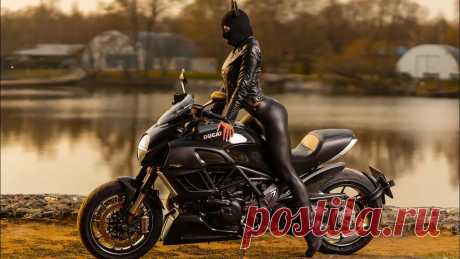 Ducati Diavel и девушка