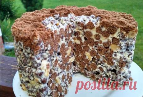 Простой и быстрый торт без выпечки можно приготовить за пару минут из шоколадных шариков…