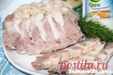 Холодный рулет из свинины с курицей