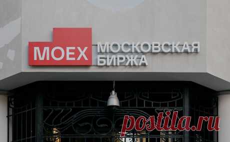 Мосбиржа заявила об «откате» в практике торговли бондами. В 2024 году резко вырос объем внебиржевых сделок на вторичном рынке облигаций, обратил внимание глава департамента долгового рынка Мосбиржи. Он считает, что такая ситуация является «неположительной» для всех участников рынка