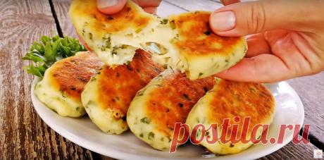 Простая и быстрая закуска или завтрак. Творожно-картофельные палочки. Семья в восторге от тянущегося сыра 🧀 | Алена Митрофанова - рецепты. | Яндекс Дзен