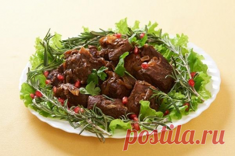 Как вкусно отметить 23 февраля: подборка мясных блюд к празднику
