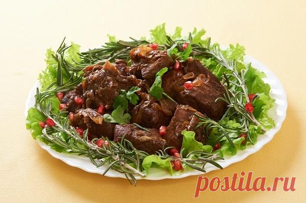 Как вкусно отметить 23 февраля: подборка мясных блюд к празднику