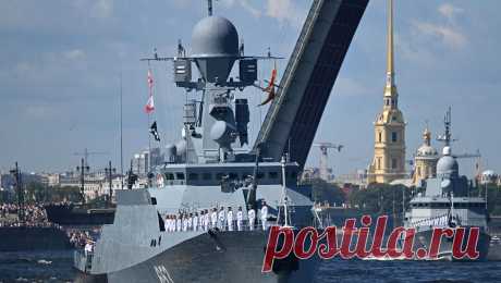 Политолог отметил бурное развитие военного судостроения в России. Военно-морской флот России - один из мощнейших в мире. Благодаря регулярному пополнению флота самыми современными кораблями РФ эффективно противостоит угрозам со стороны НАТО, заявил в беседе с &quot;Газетой.Ru&quot; лейтенант запаса ВМФ, ...