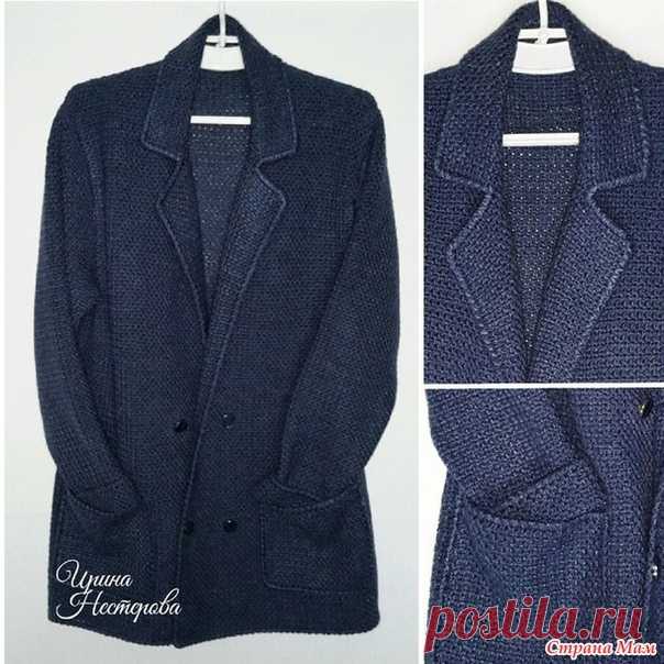 Стильный двубортный жакет-пиджак крючком

Пряжа Ализе суперлана класик темно-синий джинс и джинс с эффектом легкой потертости. На 46-48 ушло 850грамм (280м в 100граммах),
а на 50-52 около килограмма

Про воротник: 