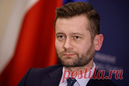 В Польше предложили создать из россиян сборную беженцев для участия в ОИ-2024. Министр спорта и туризма Польши Камиль Бортничук высказался о допуске россиян и белорусов до участия в Олимпийских играх 2024 года в Париже. Функционер предложил создать из представителей этих стран сборную беженцев. «Обращаю внимание на то, что нейтральность российского спорта является фикцией», — сказал он.