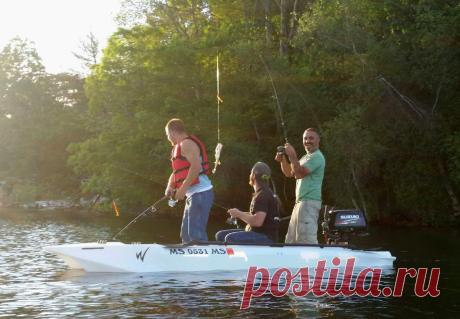 Paddel, Pedalantrieb oder Motor für mein Kajak? - boat Dieser Artikel untersucht verschiedene Antriebsarten, die heute für Kajaks verfügbar sind, und erörtert ihre relativen Vor- und Nachteile. Verschiedene Antriebsarten Kajaks können mit verschiedenen Mitteln angetrieben werden, darunter Paddeln, Treten und Motorisieren. * Die meisten Menschen paddeln ihre Kajaks mit Doppelblattpaddeln (Kajakpaddeln) und selten mit Einzelblattpaddeln (Kanupaddeln). Die meisten Hersteller ...