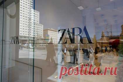 Размеры одежды Zara возмутили полную блогершу в примерочной. Полная блогерша Джоанна Спайсер возмутилась размерами одежды испанского бренда Zara в примерочной. Так, юзерша примерила белое платье с вырезом на груди и черное платье-рубашку с цветочным рисунком размера XXL. По ее словам, оба наряда ей не подошли, поскольку они оказались ей малы в области бюста.