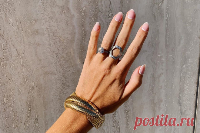 Пилочный маникюр (без воды и инструментов) — что это и зачем это вам? | Glamour Russia | Яндекс Дзен