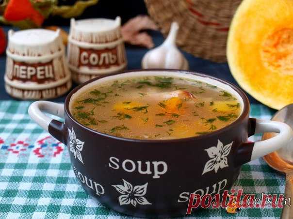 Рисовый суп с индейкой и тыквой Вкусное первое блюдо - рисовый суп с индейкой и тыквой, разнообразит ваше домашнее меню. Для супа использовала домашнюю индюшку.
