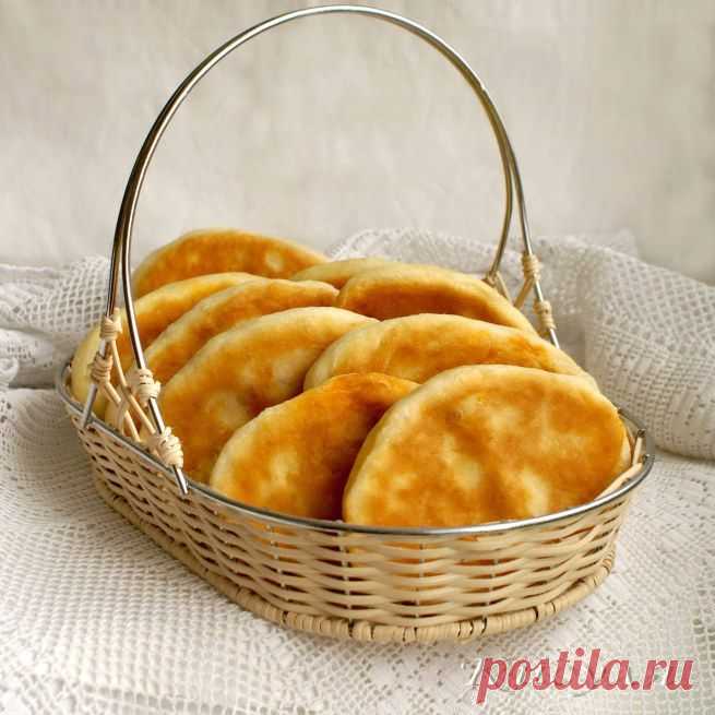 Пирожки с мясной начинкой.