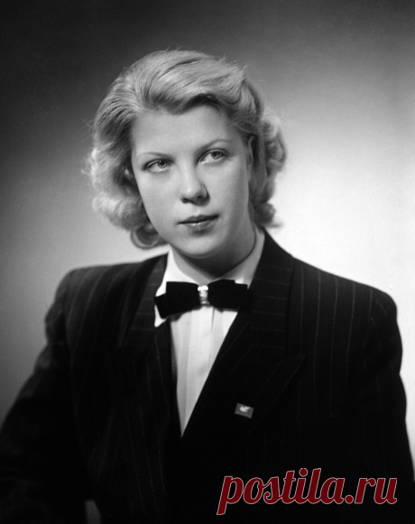 Тамара Носова, 21 ноября, 1927
 • 25 марта 2007