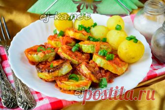 Кабачки тушеные в томате Сегодня приготовим кабачки тушеные в томате, а что может быть вкуснее? В пошаговом рецепте я постаралась раскрыть все нюансы приготовления этого блюда. Вообще кабачки идеально подходят для множества блюд. И лучше использовать молодые кабачки, в них тонкая кожура, которую не обязательно срезать, а также нет крупных семечек, что не может не радовать. Кабачки можно тушить, варить и жарить. Вкусными получаются запеченные кабачки с добавлением мясного ф...