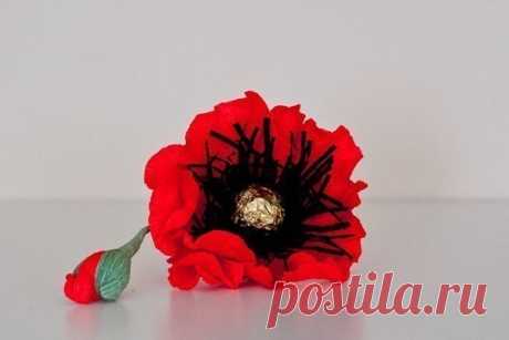 ​Делаем с детьми мак из гофрированной бумаги