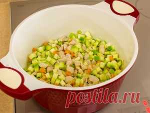 Овощной суп с макаронами и куриным филе