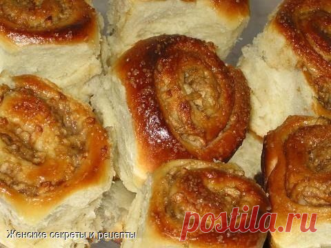 Булочки с яблоком из быстрого теста.