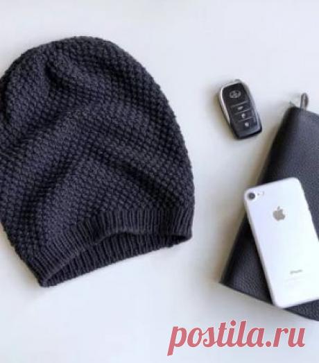 Мужская шапка Чёрная мужская шапка, размер 58-60. Ручная работа от русского дизайнера. Доставка по России и СНГ. Купить онлайн на Mellroot.com или заказать по телефону 8 (495) 409-89-75.