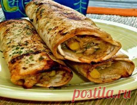 15 рецептов применения лаваша:
1. Завтрак на скорую руку
2. Очень вкусный мясной пирог из лаваша
3. Хрустящие куриные роллы
4. Быстрые хачапури с сыром
5. Рулет из лаваша с крабовыми палочками
6. Чипсы из лаваша с сыром и ветчиной
7. Ёка — гениальный сырный омлет в лаваше
8. Цветной рулет из лаваша
9. Курица в лаваше
10. Пирог из лаваша с сыром и зеленью
11. Шаурма по-домашнему
12. Рулет "Мимоза"
13. Рулеты из лаваша, слабосоленой семги и плавленого сыра
14. Хрустящие труб...