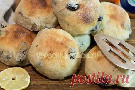 БУЛОЧКИ С ИЗЮМОМ. Автор фото-рецепта Юлия Лебедева 
Продукты: 
тёплая вода — 350 мл 
варёный картофель — 200 г 
сухие дрожжи — 2 ч.л. без горки 
Показать полностью…