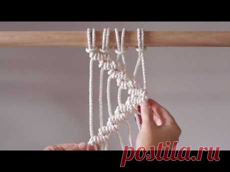 DIY Macrame Tutorial: Zig Zag Pattern Using Double Half Hitch Knots! - YouTube  зигзагообразный узор