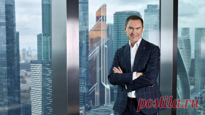 Модернизацию ИТ-инфраструктуры назвали обязательной частью стратегии внедрения ИИ. У многих компаний все еще работает устаревшая ИТ-инфраструктура, которая мешает "посадить" современные ИИ-решения, заявил первый заместитель председателя правления Сбера Александр Ведяхин. "Это может превратить потенциально ...