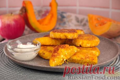 Рецепт: Сырники с тыквой и яблоком на RussianFood.com