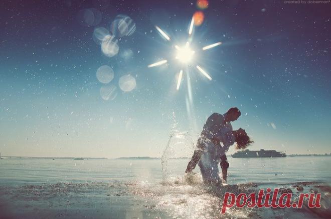 То, что ты получаешь от жизни, — это то, что ты жизни даешь.

Ошо, «О любви»