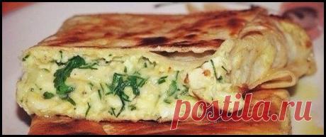 Пирог из лаваша с сыром и зеленью