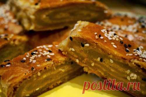 Home food: Рулет с творогом Дульсе де Лече и кунжутом