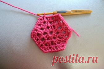 Шестигранный мотив крючком по уроку.