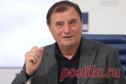 Бывший тренер сборной России сделал прогноз на матч «Зенита» с «Челси». Ничья будет закономерным результатом заключительной встречи группового этапа Лиги чемпионов между «Зенитом» и «Челси». «Ожидаю зрелищного футбола и рассчитываю на то, что команды побьются за победу. Для "Зенита" матч не имеет турнирного значения, но клуб будет играть дома при своих болельщиках», — заявил Бышовец.