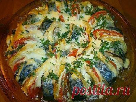 Вкусная еда - кулинарные рецепты на каждый день!: Скумбрия, запеченная с овощами.