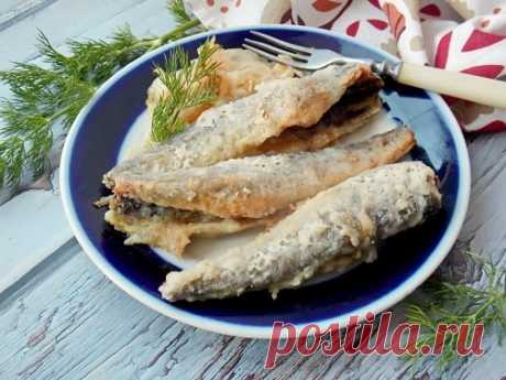 Навага на сковороде - 8 вкусных рецептов (жареной, тушеной)