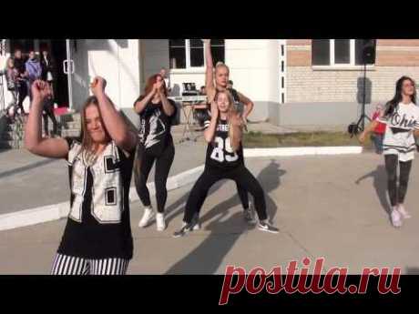 Красивые девушки танцуют хип-хоп (hip-hop) - dance-театр &quot;Белый город&quot; (BG) - YouTube