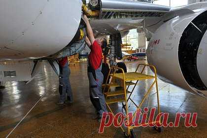 Авиакомпании пожаловались на малый срок службы российских деталей для Superjet. Российские свечи зажигания для двигателей самолетов Superjet 100 (SSJ100) работают в несколько раз меньше импортных, которые поставляли до введения санкций. Свечи американской Unison Industries выдерживали 1000 часов эксплуатации, а отечественные детали держатся до замены всего 100 часов.