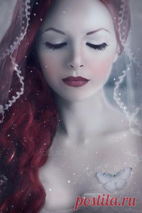 красавица...