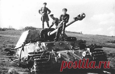 Поймать зверя: как знаменитая САУ «Фердинанд» угораздила в руки к Красной армии
САУ «Фердинанд» является одной из самых известных и в то же время мифологизированных самоходок времен Второй мировой войны. Сегодня посмотреть на данное чудо техники и плод немецкого инженерного гения может каждый, кто посетит подмосковную Кубинку. Там «Фердинанд» поистине является одной из звезд экспозиции. Как же...
Читай дальше на сайте. Жми подробнее ➡