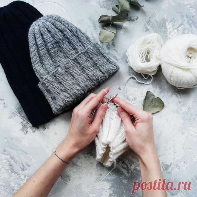 Knitter|SniazhanaVarenik|Minsk sur Instagram : Делюсь с вами как я вяжу такую шапку. Если вам было полезно, мне будет приятно это знать☺️ Я вяжу из Valeria di Roma - Baby Alpaca, беру в… 1,197 mentions J’aime, 80 commentaires - Knitter|SniazhanaVarenik|Minsk (@sniazhanavarenik) sur Instagram : 