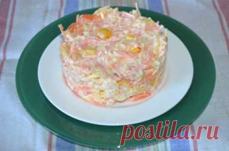 Салат из морковки, кукурузы, сыра и чеснока Морковка, сыр и чеснок — прекрасно сочетаются в самых разных популярных салатах. Морковка содержит большое количество витаминов, чеснок — источник органических соединений, укрепляющих иммунную защиту …