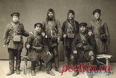 Люди русские, а правильно ли называть себя «россиянами»? Термин «россияне» закрепился в нашем лексиконе из пьяных бредней с легкой руки Бориса Ельцина, однако история его употребления имеет гораздо более древние истоки. И смысл этого слова отнюдь не огранич…