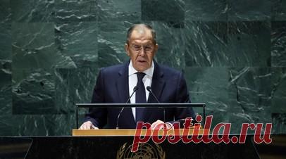 «Кризис сгенерирован в США»: почему Лавров заявил о невозможности перемирия на Украине. Москва готова вести переговоры по ситуации на Украине, но не будет рассматривать предложения о прекращении огня, заявил глава российского МИД Сергей Лавров. Он напомнил, что ранее РФ уже согласилась сесть за стол переговоров и даже достигла соглашения с Киевом, однако в итоге была обманута. Кроме того, министр подчеркнул, что к нынешней ситуации Украину привело нарушение принципов, заложенных в Декларации о…