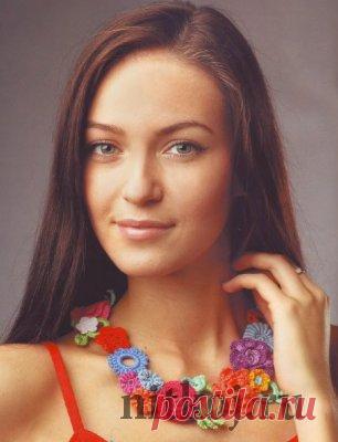 Колье «Вальс цветов» » Ниткой - вязаные вещи для вашего дома, вязание крючком, вязание спицами, схемы вязания