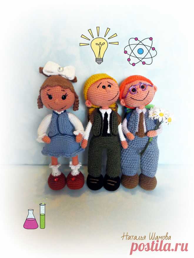 PDF Школьница. FREE amigurumi crochet pattern. Бесплатный мастер-класс, схема и описание для вязания игрушки амигуруми крючком. Вяжем игрушки своими руками! Куколка, кукла, doll, puppet, puppe, marioneta, fantoche. #амигуруми #amigurumi #amigurumidoll #amigurumipattern #freepattern #freecrochetpatterns #crochetpattern #crochetdoll #crochettutorial #patternsforcrochet #вязание #вязаниекрючком #handmadedoll #рукоделие #ручнаяработа #pattern #tutorial #häkeln #amigurumis #dolls