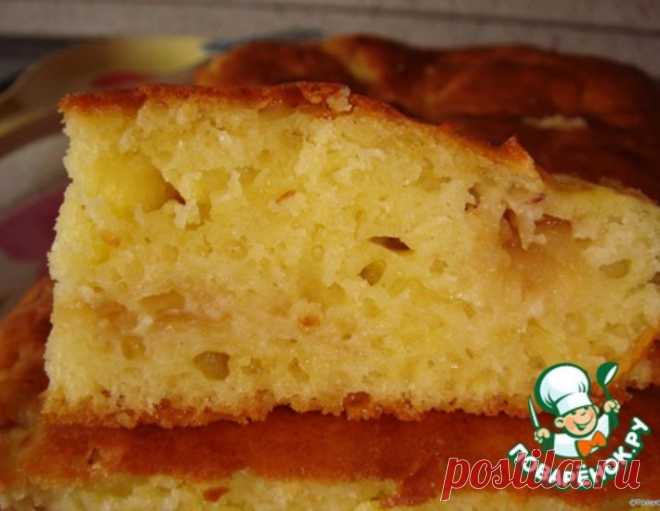 Сметанный пирог с тeртыми яблоками – кулинарный рецепт