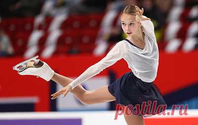 Фигуристка Синицына будет пробовать исполнить четверной прыжок в произвольной программе. Спортсменка занимает восьмое место после короткой программы на чемпионате России