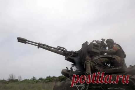 Зенитчики в ходе СВО уничтожают беспилотники ВСУ. Зенитчики Западного военного округа в зоне проведения специальной военной операции продолжают выполнять боевые задачи по прикрытию воздушного пространства от атак беспилотных летательных аппаратов украинских националистов.