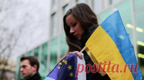 WP: поражение Украины будет ошеломляющим ударом по престижу и авторитету Запада. Поражение Украины будет означать стратегическую катастрофу для США и их союзников по НАТО, считает колумнист The Washington Post Ли Хокстейдер. Читать далее