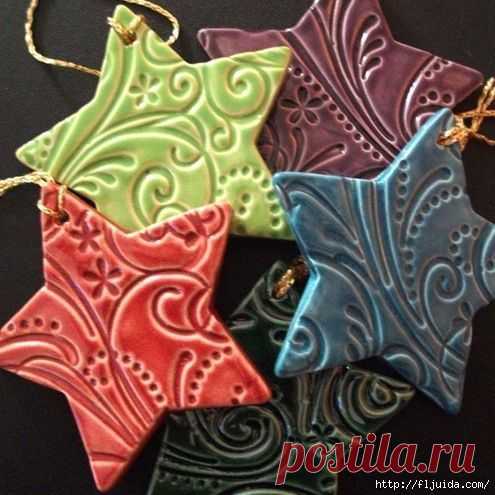 Лепим елочные украшения из самодельной массы .