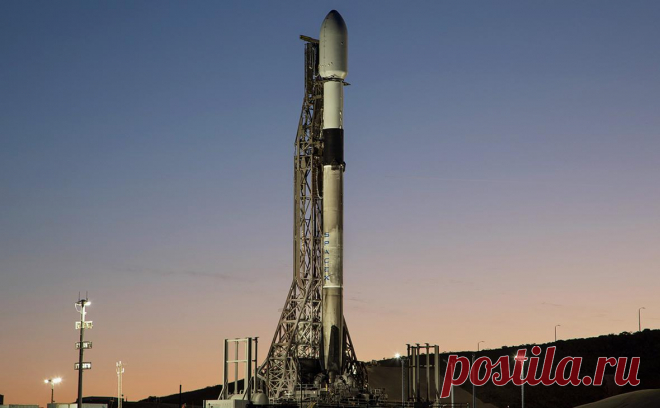 SpaceX в третий раз перенесла запуск ракеты с военными спутниками США. SpaceX не поясняла причину очередного переноса. В Агентстве космического развития при Пентагоне, выступающем заказчиком, ранее сообщали о работе над устранением проблем, обнаруженных при попытке первого запуска