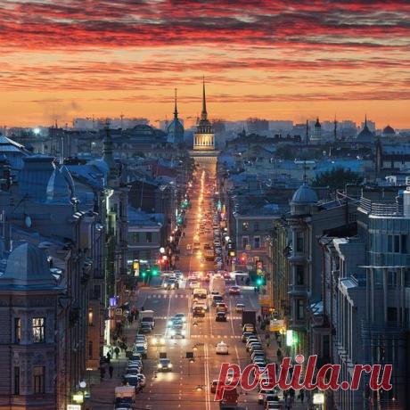 Гороховая улица. Автор: Иван Смелов (Smelov.photo).  |  Pinterest